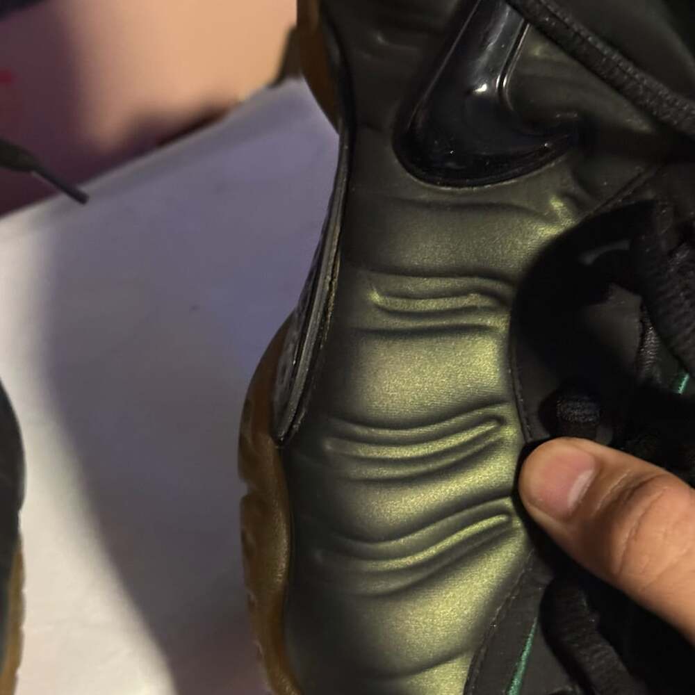 Size 8 - Nike Air Foamposite Pro Pine Green Sneakers - Picture 7 of 9
